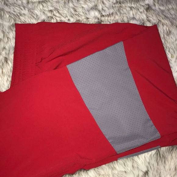 Under Armour Charger warmups - Picture 4 of 6